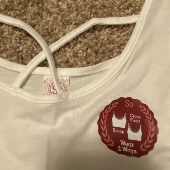 So tank top - Picture 2 of 3